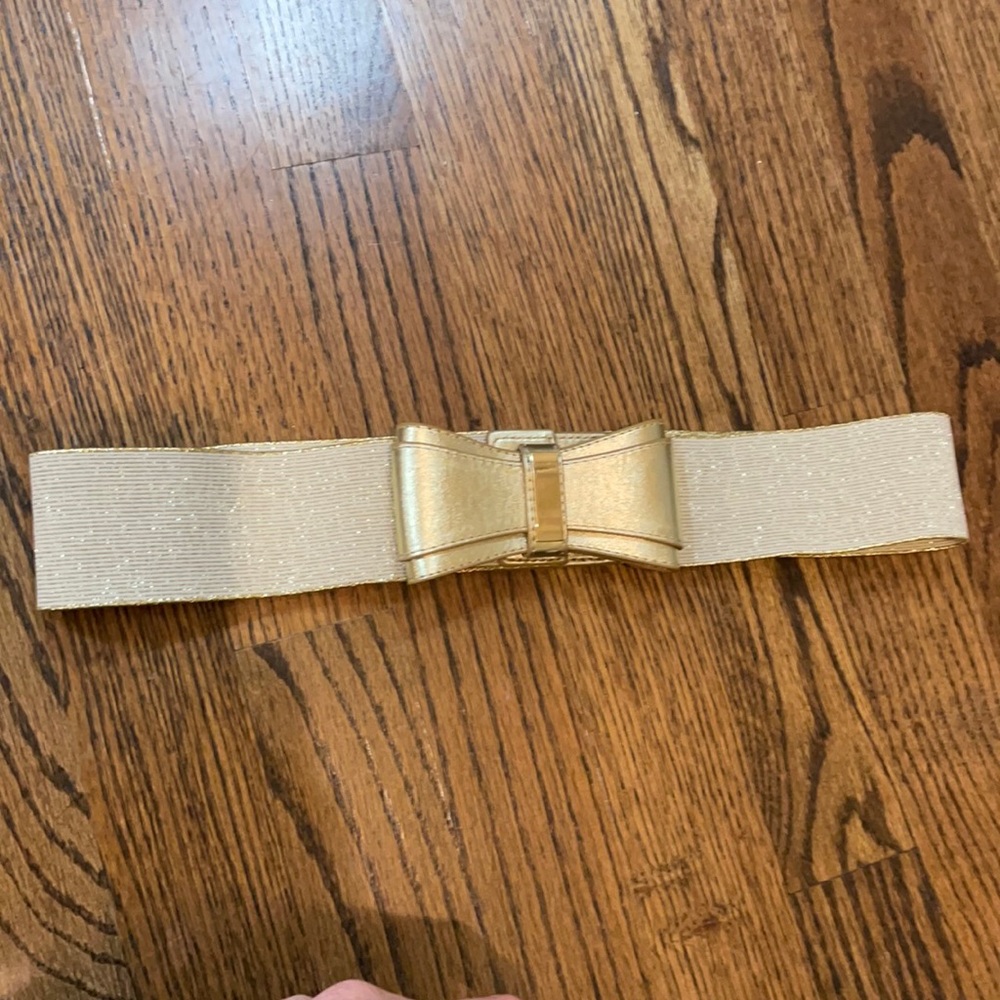 Lilly Pulitzer gold bow belt